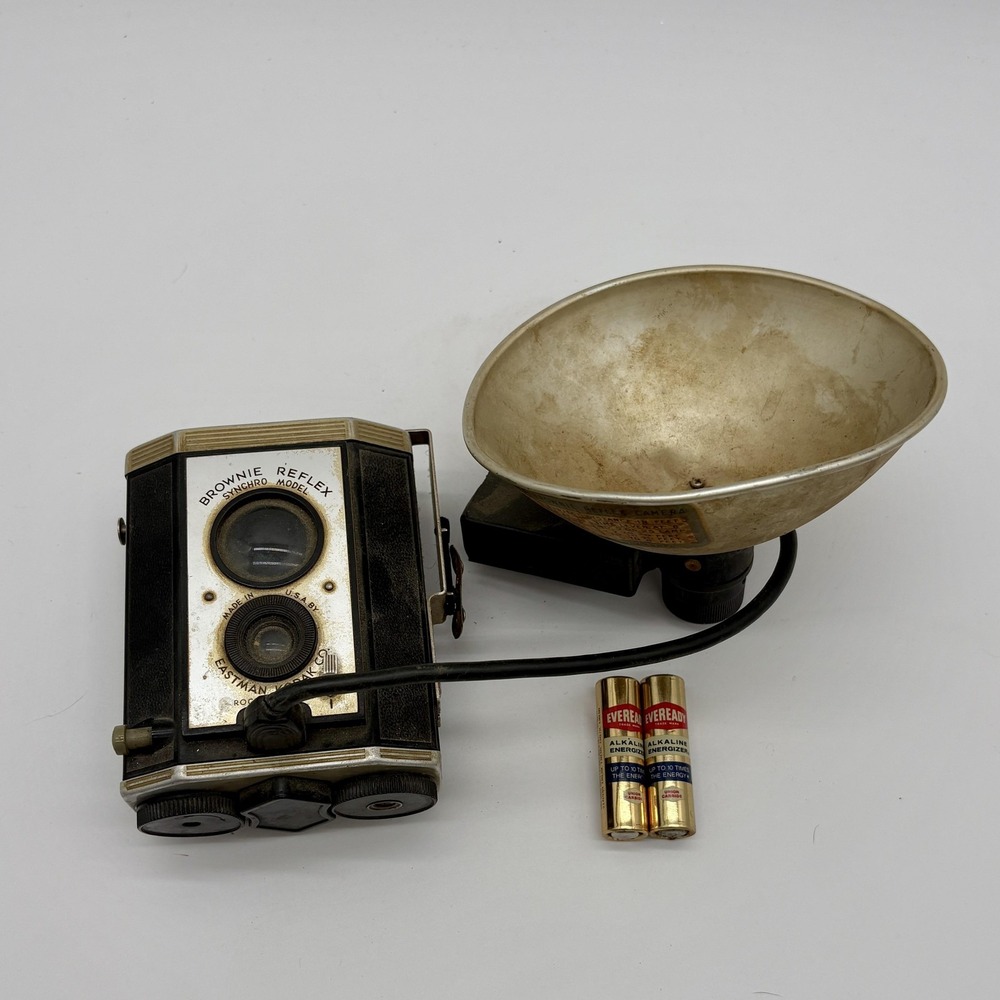 Vintage Kodak Brownie Reflex Synchro‎ Model Camera W Flash Unit For 127 Film